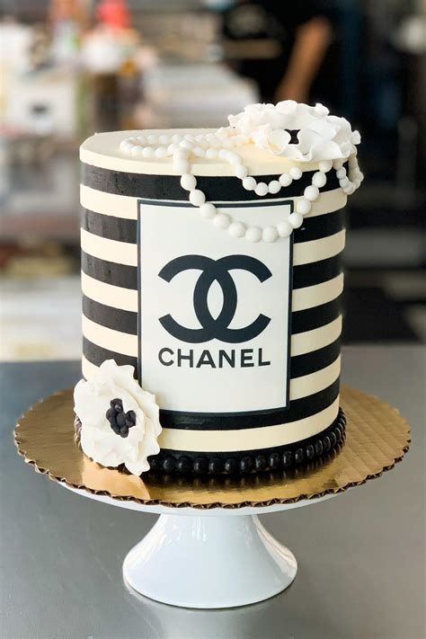 chanel theme cake